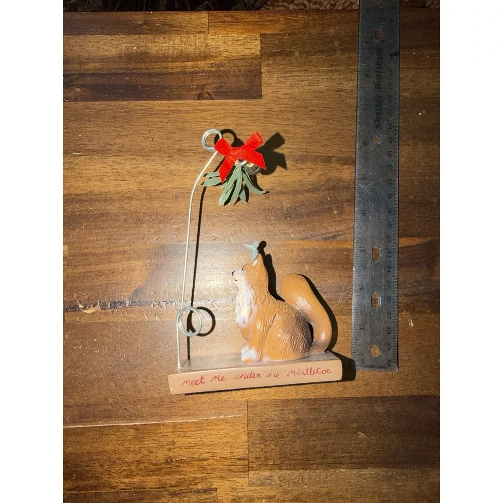 Christmas Cat Mouse Meet Me Under The Mistletoe 6
